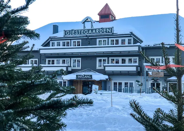 Gjestegaarden *